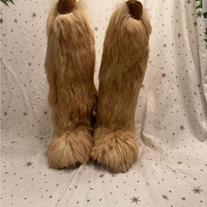 Tall Real Fur After Ski Boots, “Yeti Hair” Open Country Size 39/40